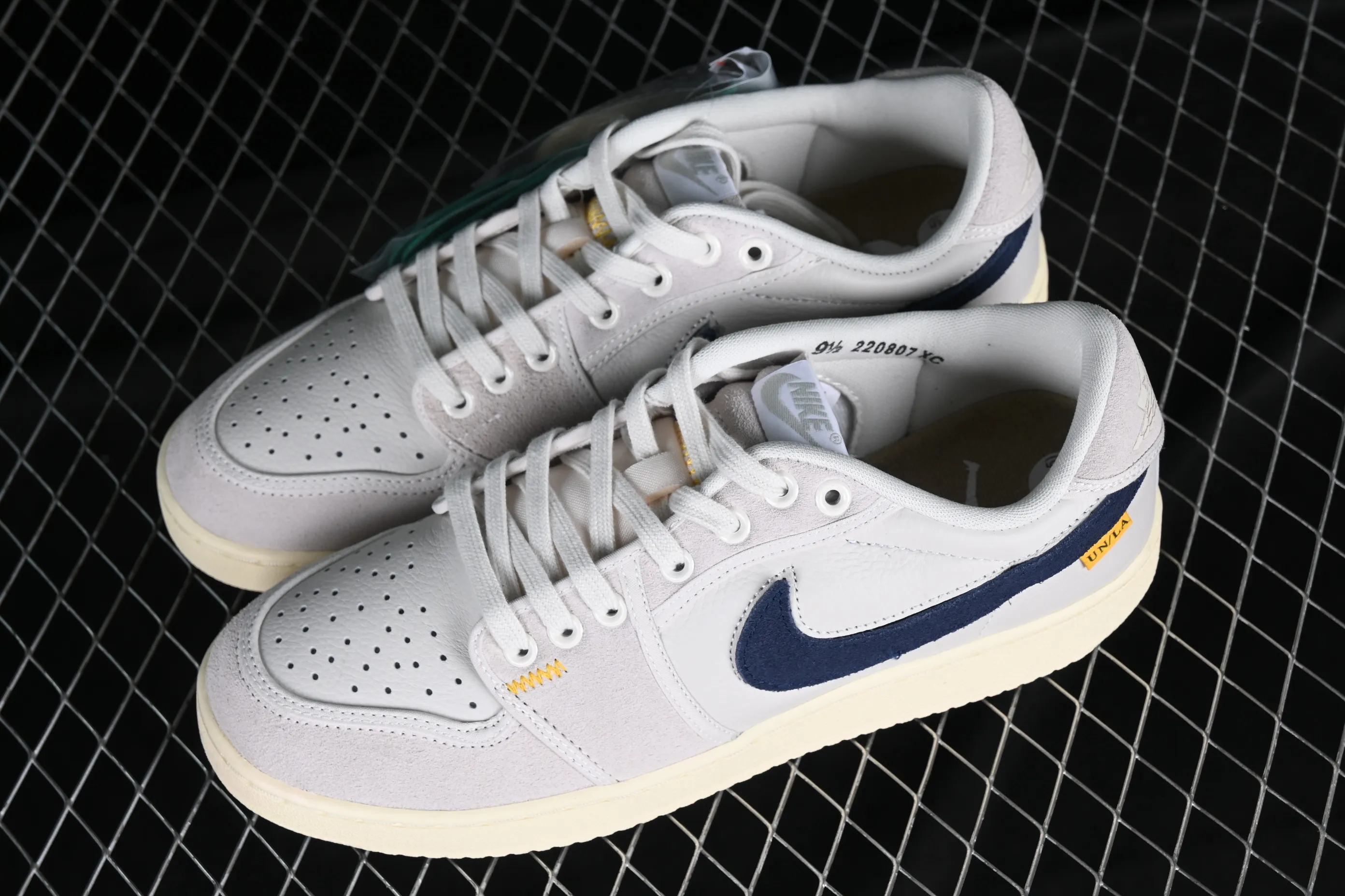 All categories Air Jordan Jordan series basketball shoes Air Jordan 1 Low Y version Uion LA x Air Jordan AJ1 KO Low joint white and gray low-top retro basketball shoes DZ4864-100